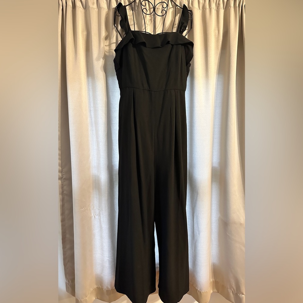 Pink Lily NWOT Women’s Size L Dressy Romper with Ruffle Detail NEVER WORN